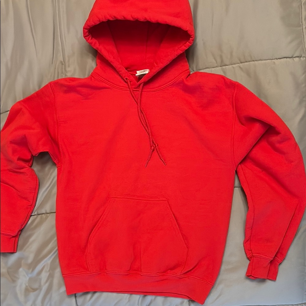 Gildan Vibrant Red Men's Hoodie